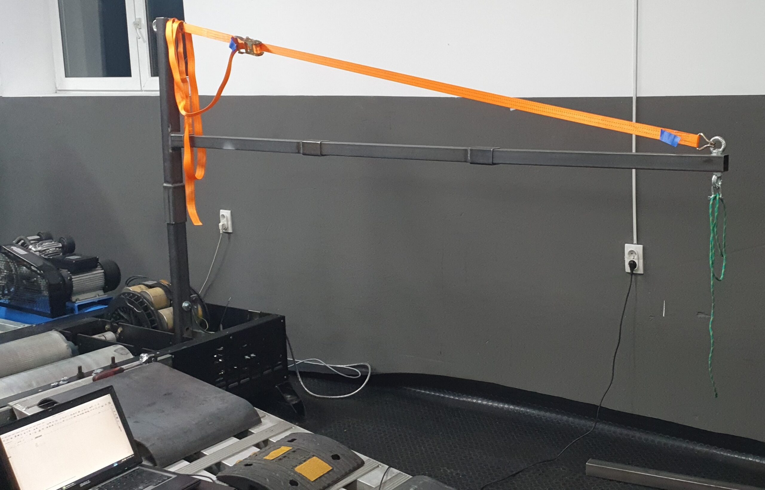 Load cell calibration tool perek